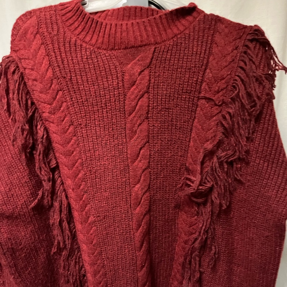 New without Tag, Wonderly brand sweater.